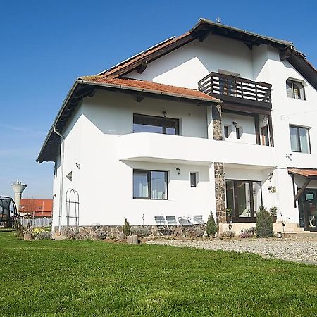 Insula Christiana Hotel Cristian  Exterior photo