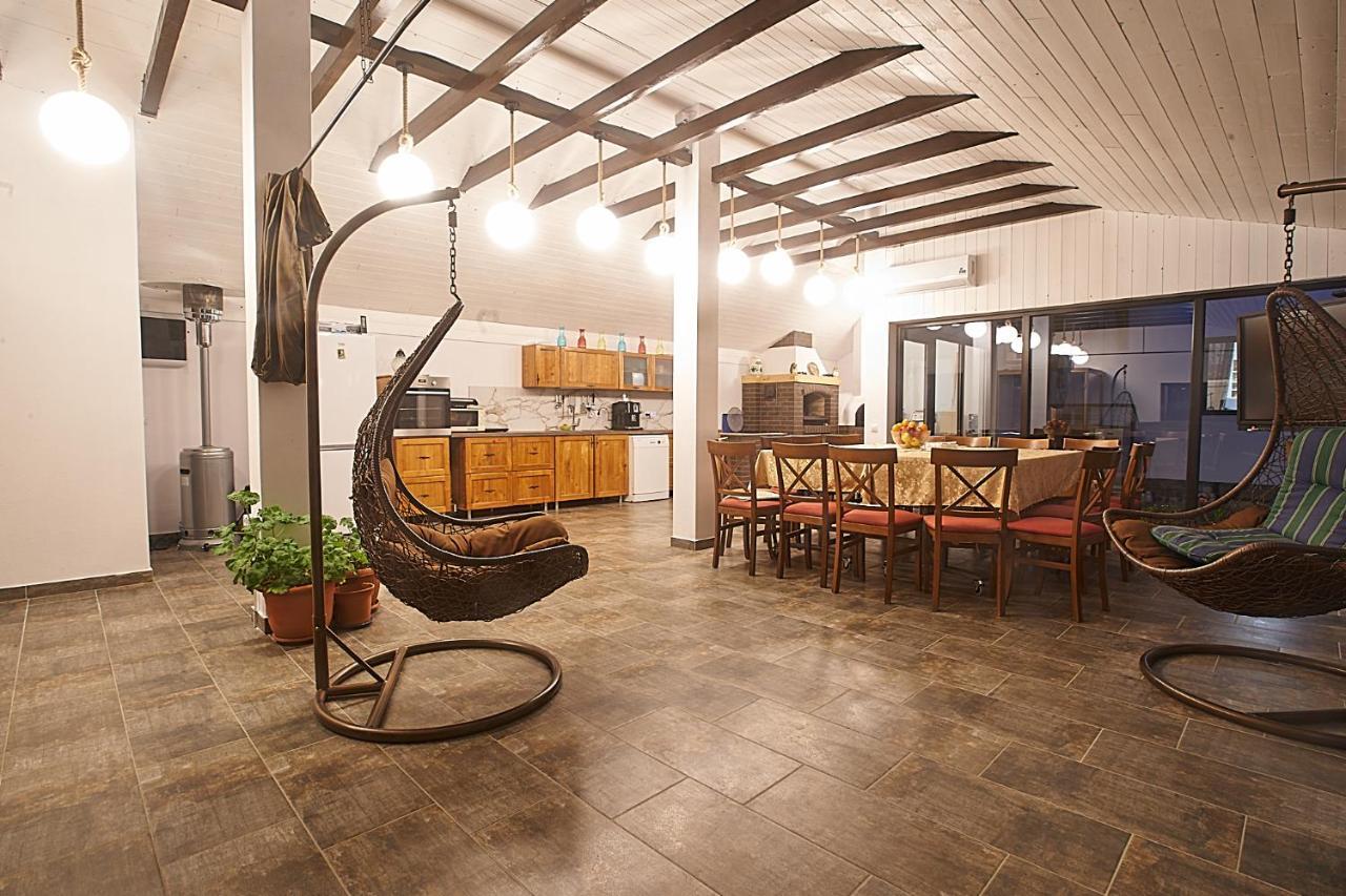 Insula Christiana Hotel Cristian  Exterior photo