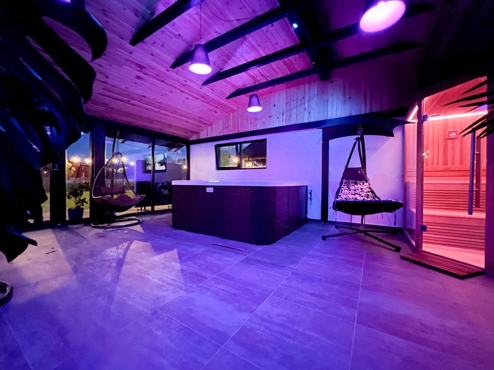 Insula Christiana Hotel Cristian  Exterior photo
